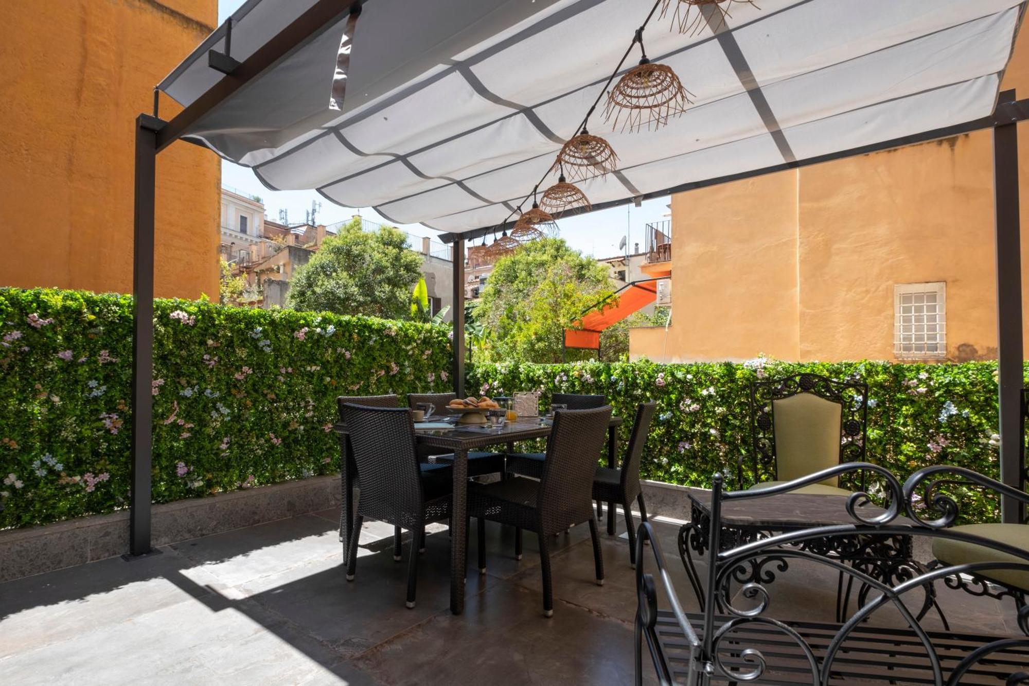 Vatican Boutique With Large Terrace